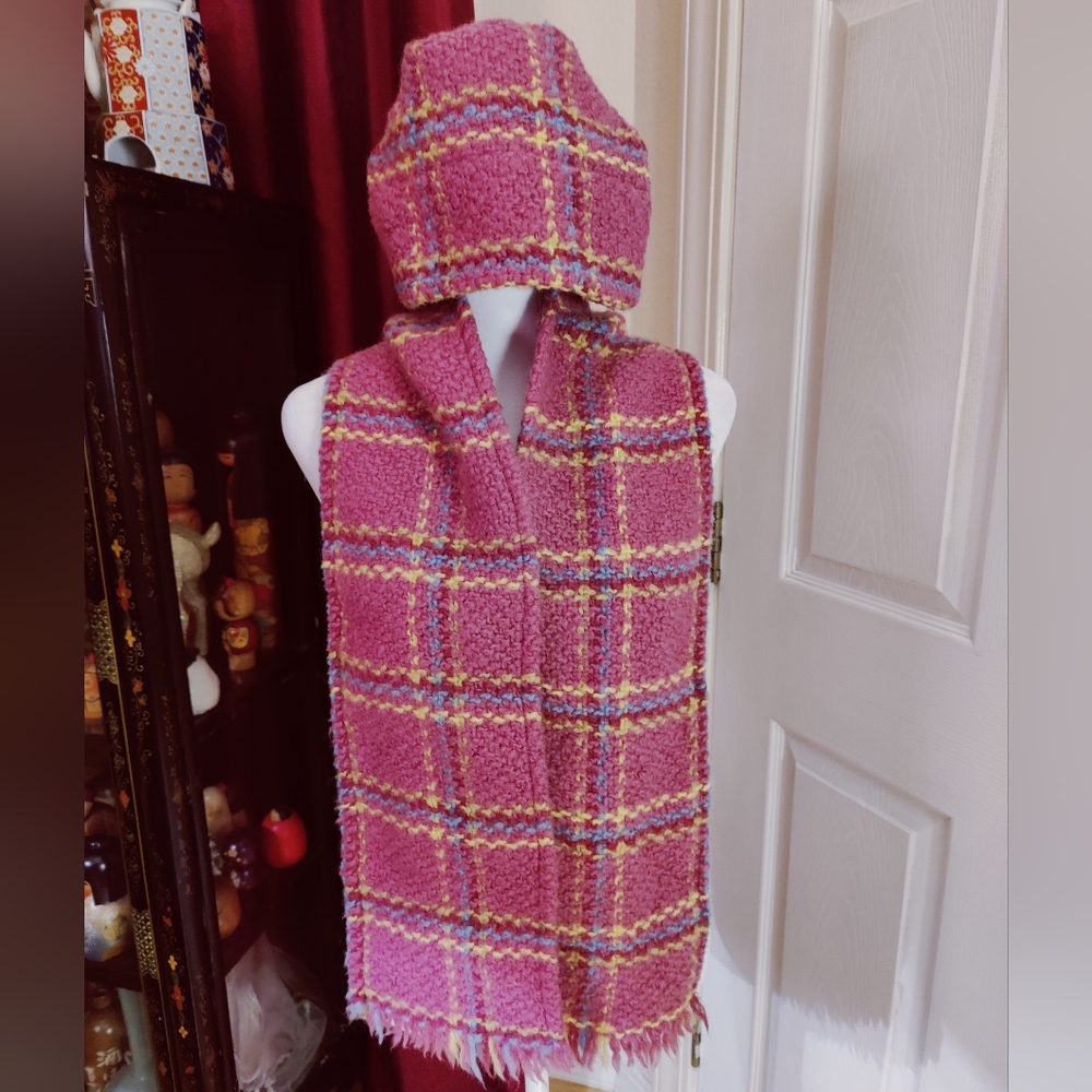 Branigan Weavers Rose Pink Girl's Hat and Scarf Set